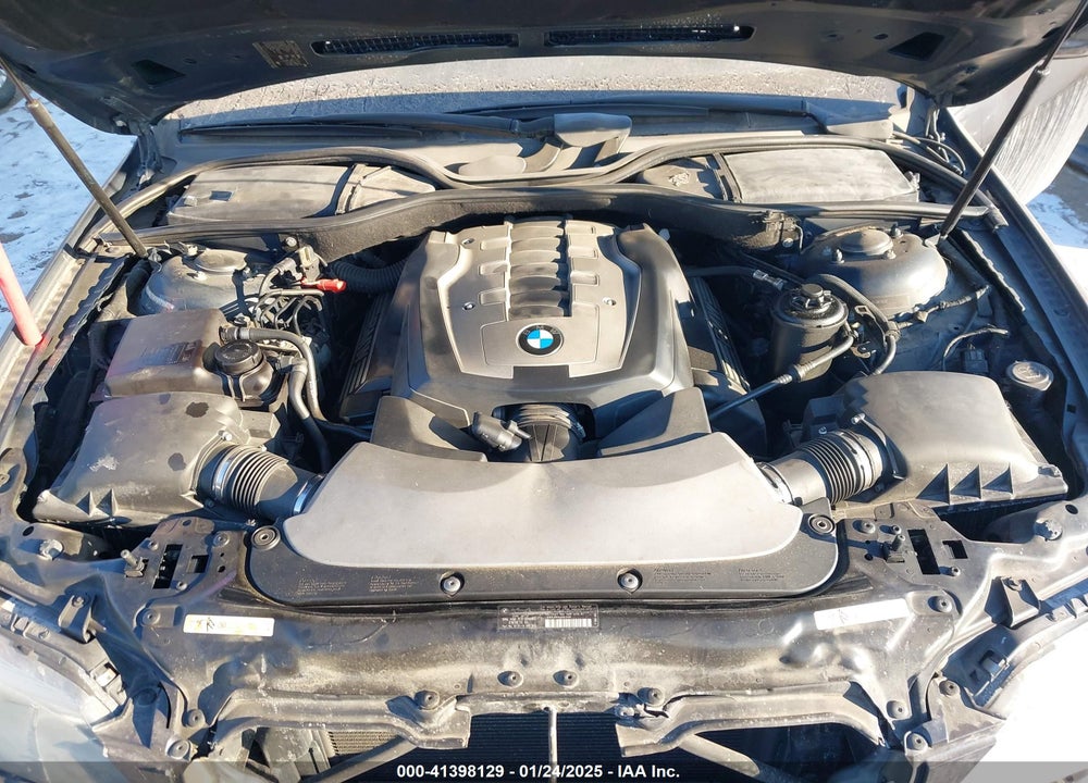 2007 BMW 750LI VIN: WBAHN83587DT73362