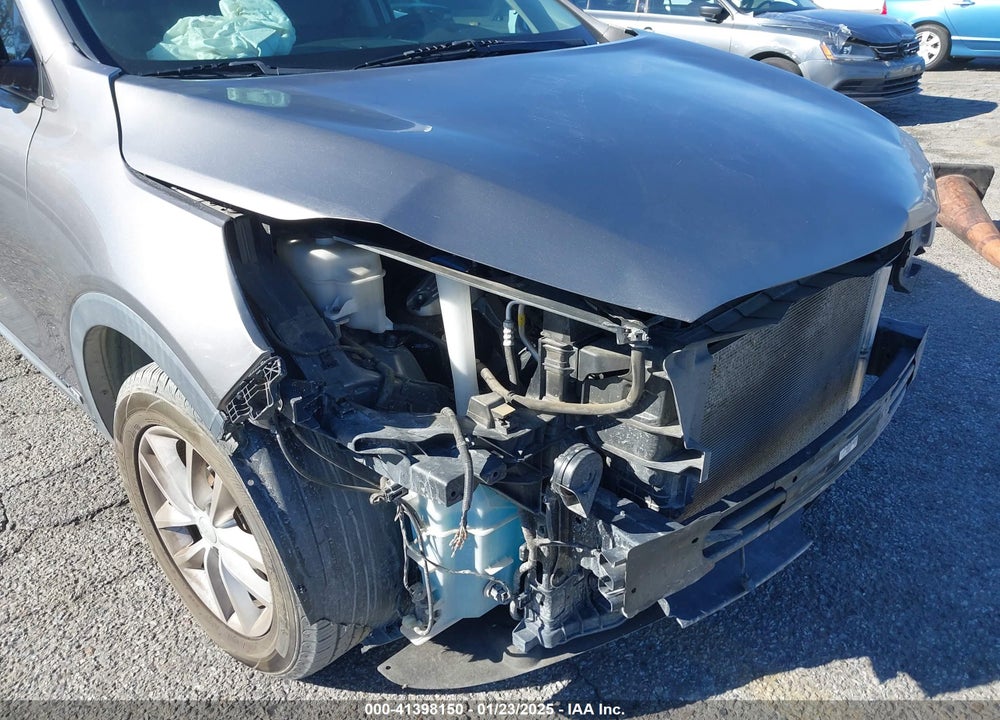 2017 KIA SORENTO 3.3L LX VIN: 5XYPGDA56HG291637