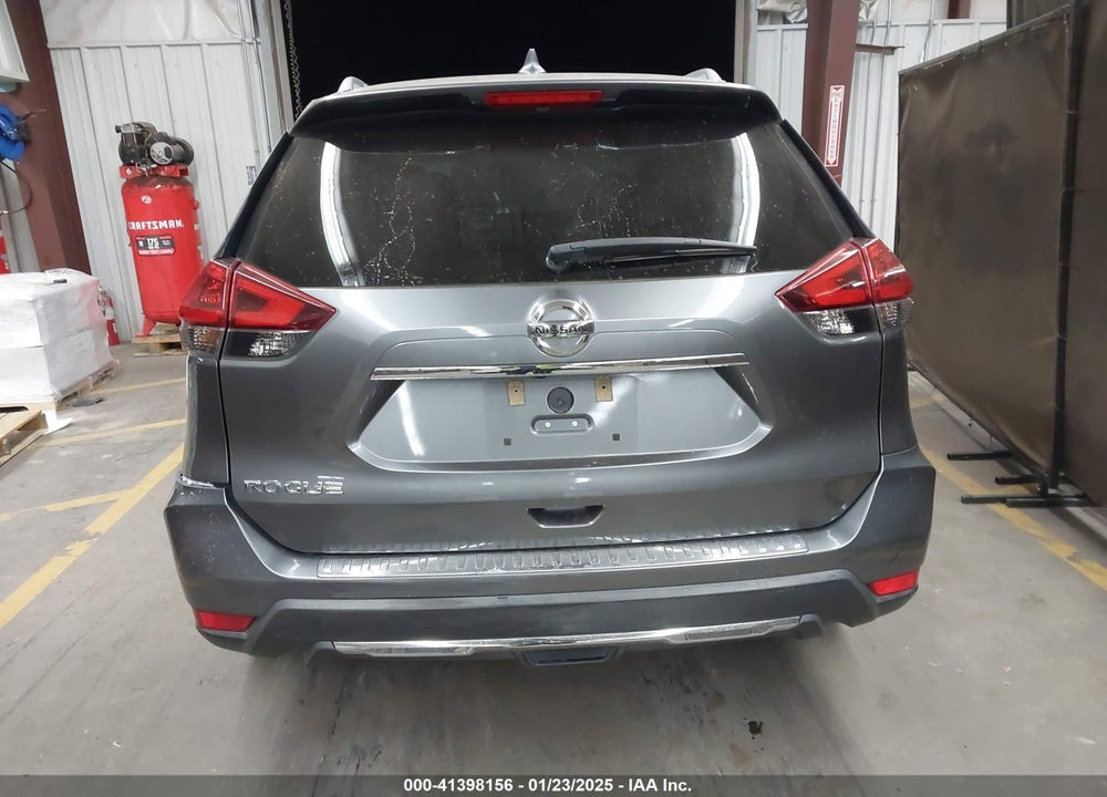 2018 NISSAN ROGUE S VIN: 5N1AT2MTXJC838673