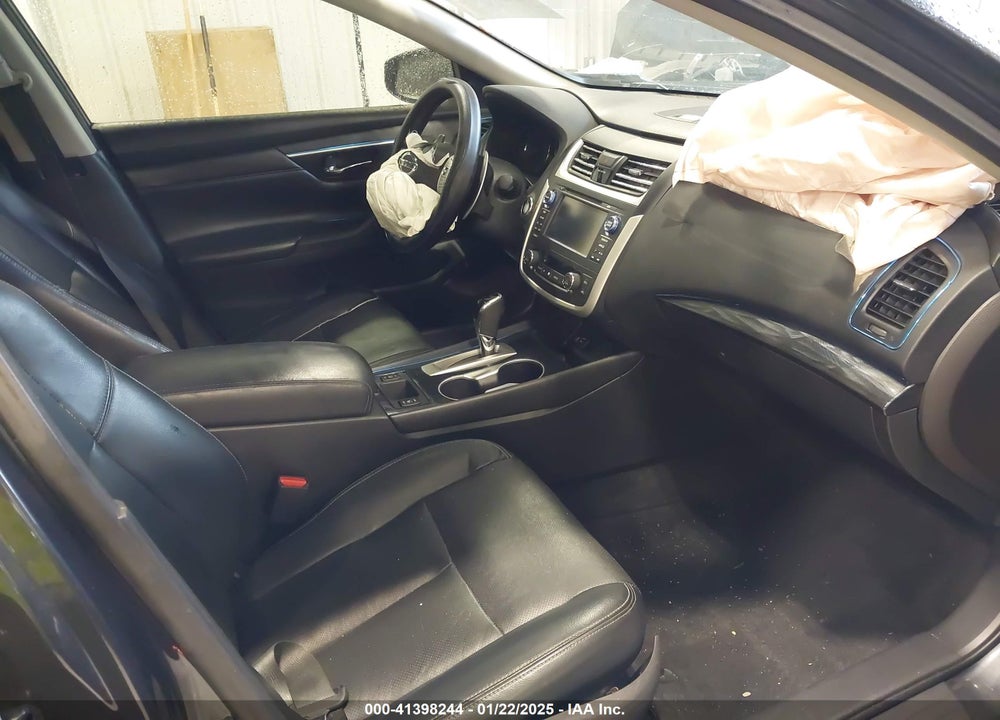 2016 NISSAN ALTIMA VIN: 1N4BL3AP0GC155420