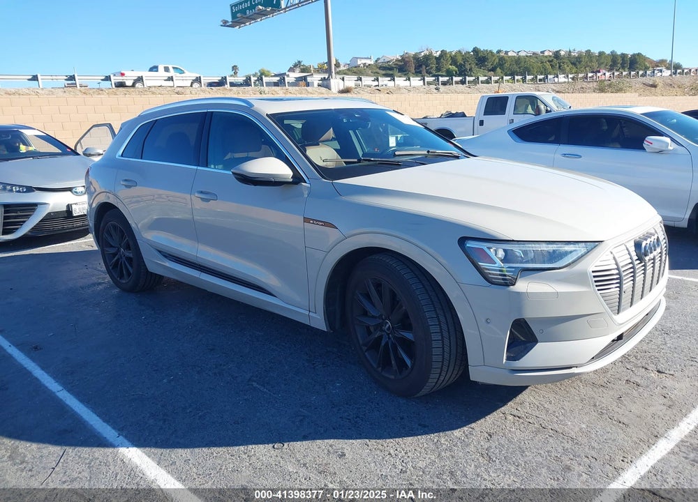 2019 AUDI E-TRON PREMIUM PLUS VIN: WA1LAAGE1KB013147