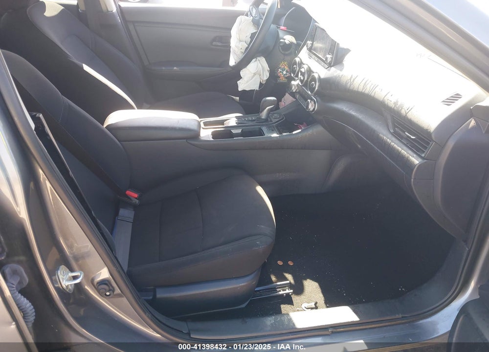2024 NISSAN SENTRA VIN: 3N1AB8BV0RY208553