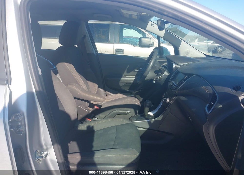 2017 CHEVROLET TRAX LS VIN: KL7CJNSB9HB175236