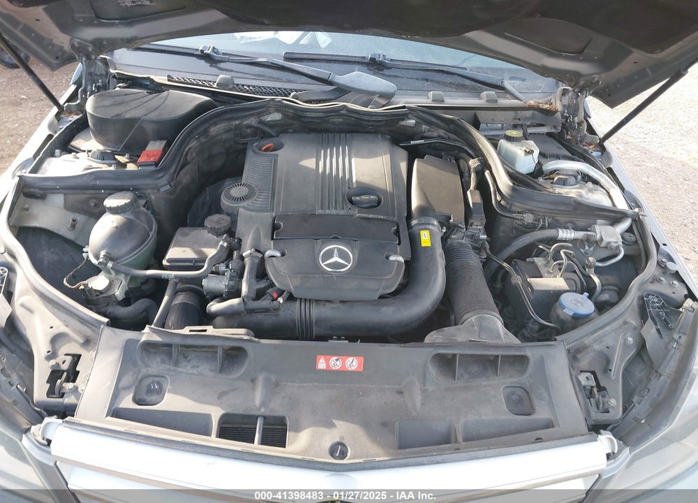 2013 MERCEDES-BENZ C VIN: WDDGF4HB9DR258678