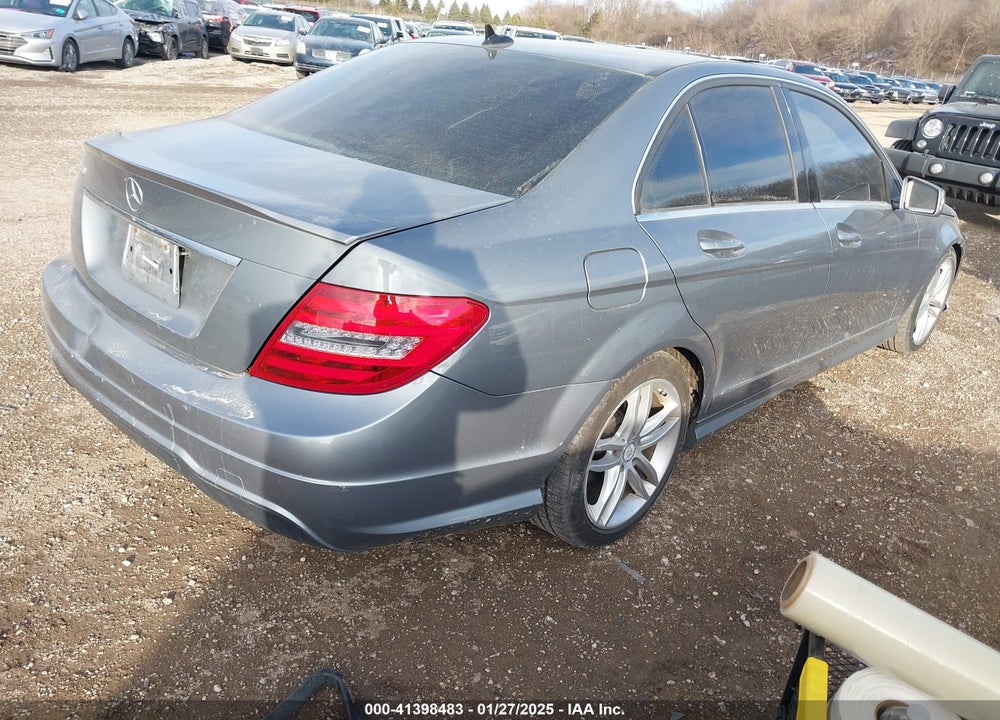 2013 MERCEDES-BENZ C VIN: WDDGF4HB9DR258678