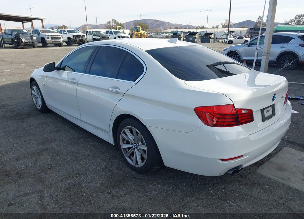 2016 BMW 528I VIN: WBA5A5C59GG351835