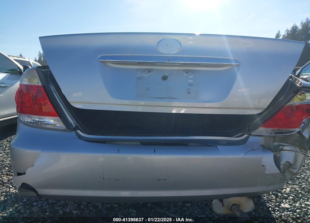 2005 TOYOTA CAMRY LE VIN: 4T1BE32K15U068281