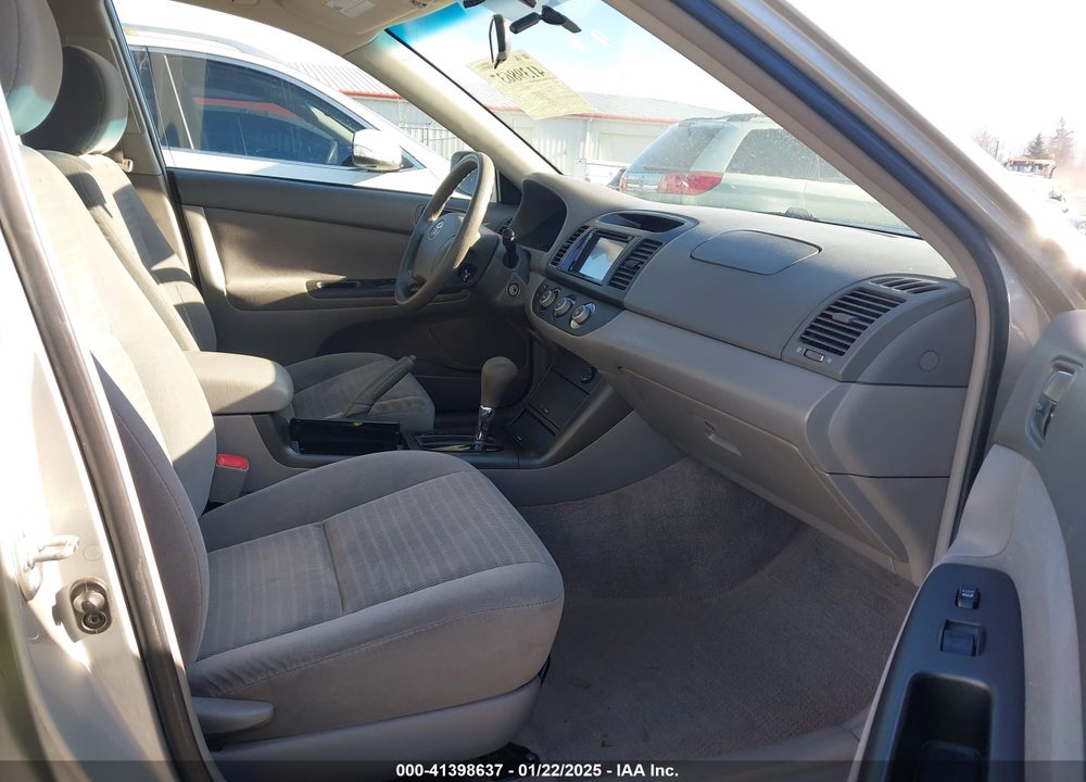 2005 TOYOTA CAMRY LE VIN: 4T1BE32K15U068281