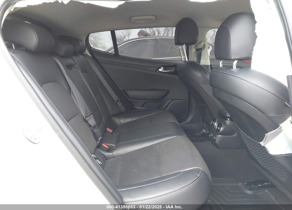 2019 KIA STINGER VIN: KNAE15LA3K6051171