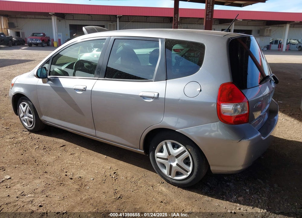 2007 HONDA FIT VIN: JHMGD37477S026170