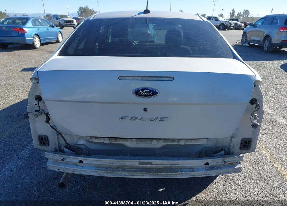 2008 FORD FOCUS VIN: 1FAHP32NX8W208281