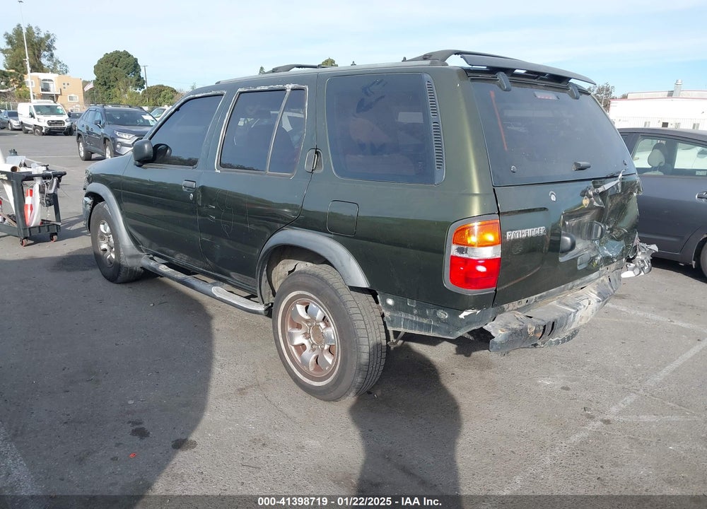 1998 NISSAN PATHFINDER LE/XE VIN: JN8AR05S2WW230931