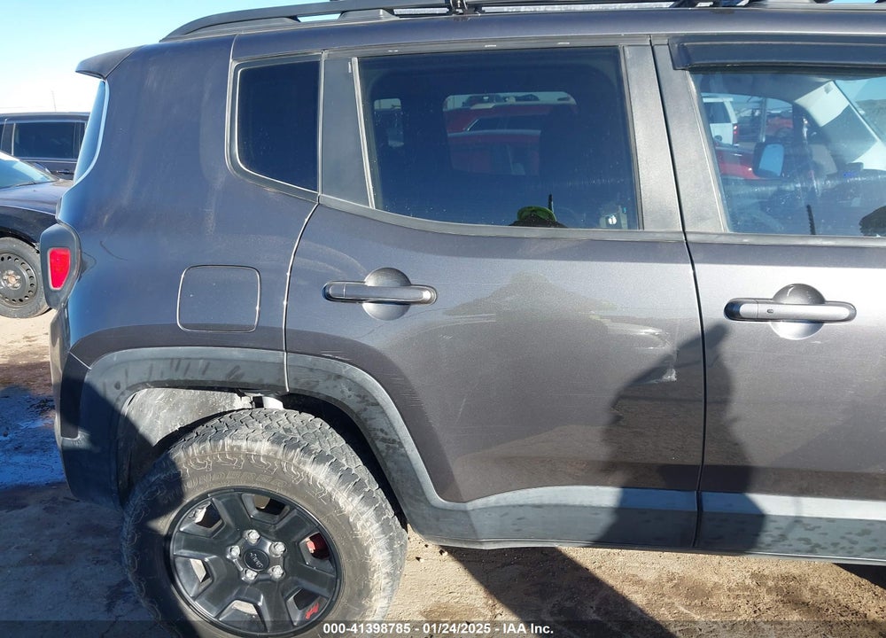 2017 JEEP RENEGADE SPORT 4X4 VIN: ZACCJBAB6HPG38572