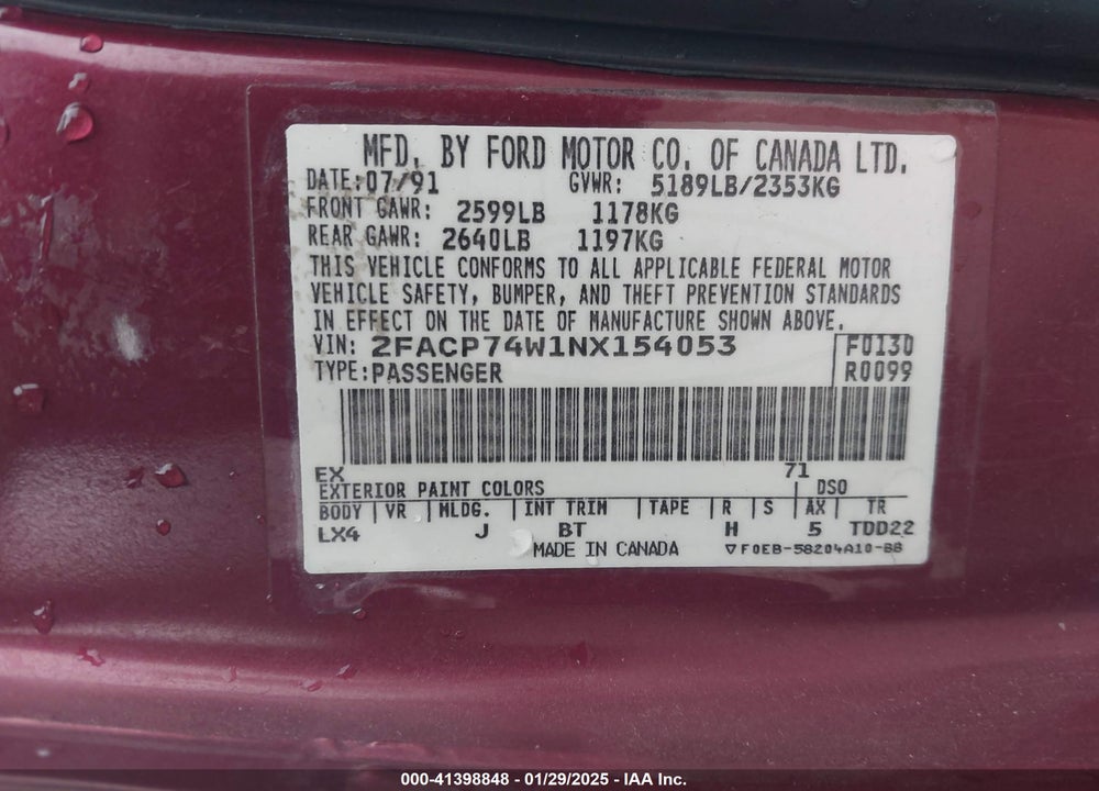 1992 FORD CROWN VICTORIA LX VIN: 2FACP74W1NX154053