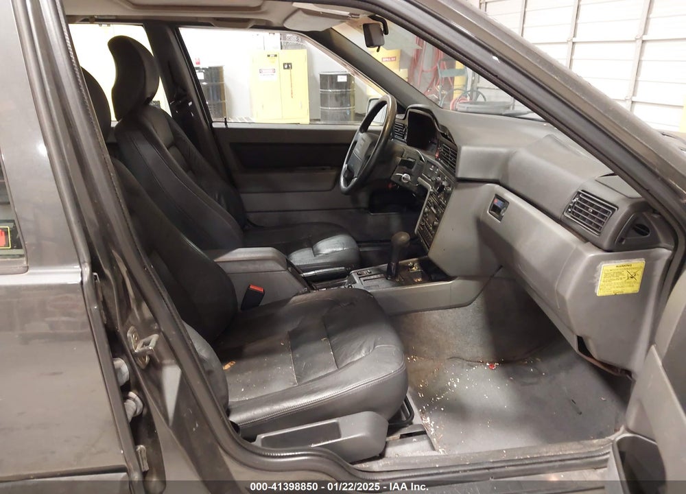 1994 VOLVO 850 VIN: YV1LS5524R2112214