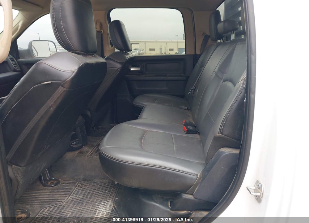 2019 RAM 2500 TRADESMAN 4X4 8' BOX VIN: 3C6UR5HJ3KG576883