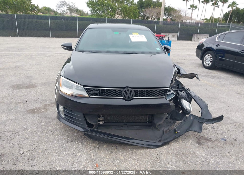 2012 VOLKSWAGEN JETTA VIN: 3VW5A7AJ0CM065108