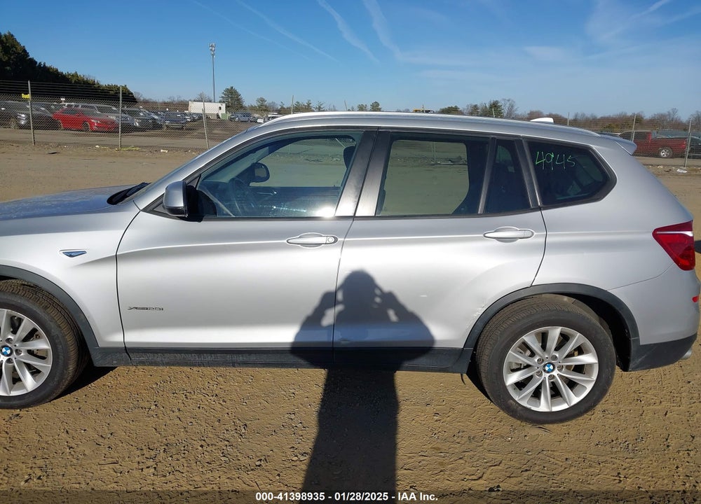 2017 BMW X3 XDRIVE28I VIN: 5UXWX9C52H0T00800
