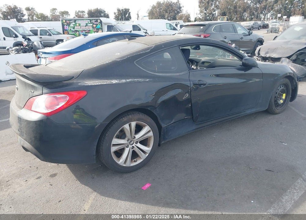 2010 HYUNDAI GENESIS VIN: KMHHT6KD0AU007940
