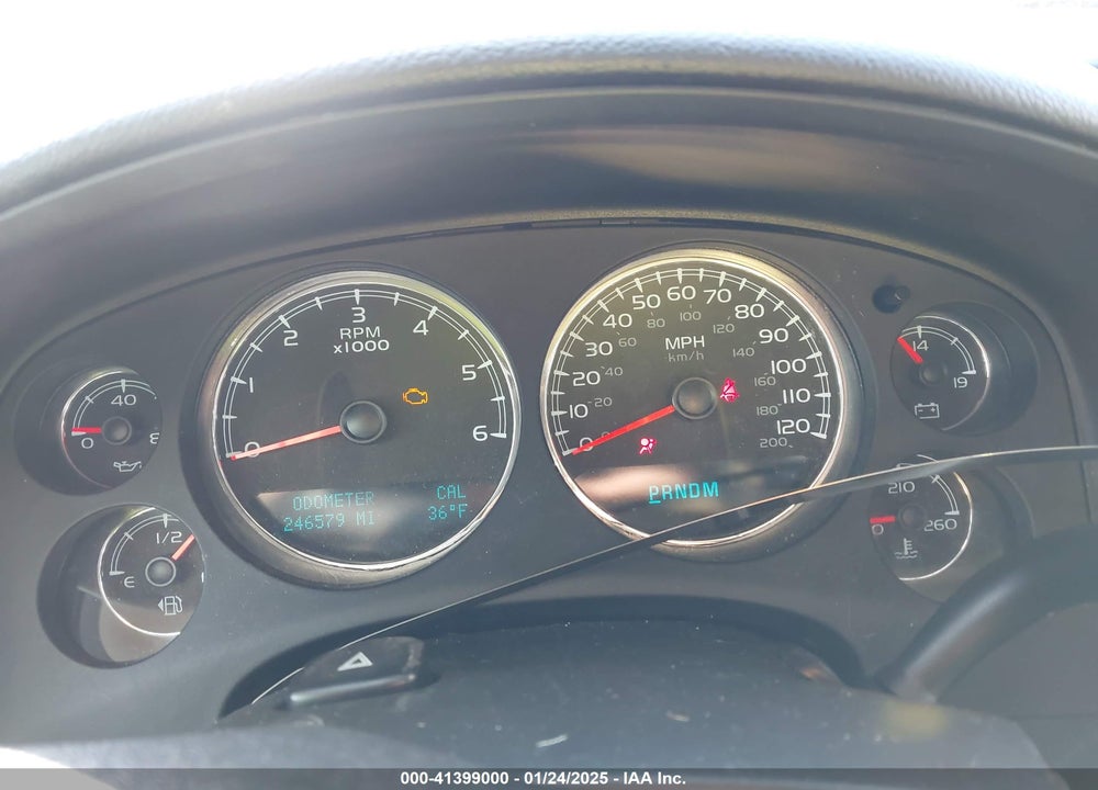 2010 CHEVROLET TAHOE LS VIN: 1GNUKAE02AR244862