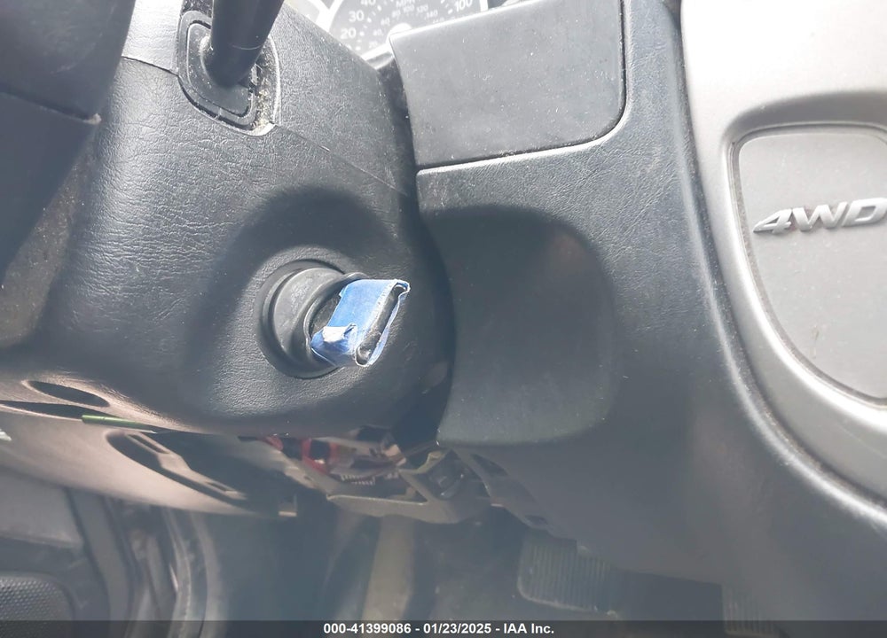 2005 FORD ESCAPE LIMITED VIN: 1FMCU94185KA52914