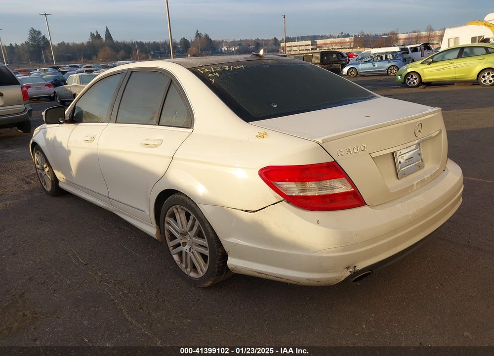 2008 MERCEDES-BENZ C VIN: WDDGF54X98R013277