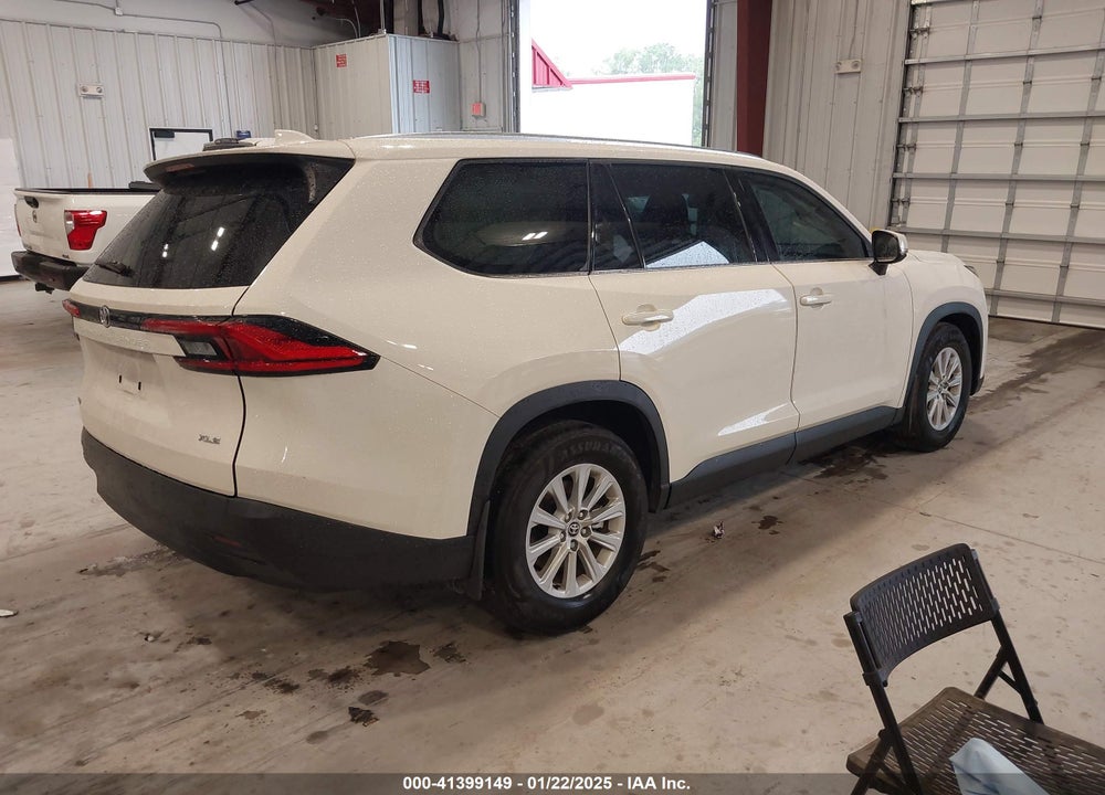 2024 TOYOTA GRAND HIGHLANDER XLE VIN: 5TDAAAA50RS014380