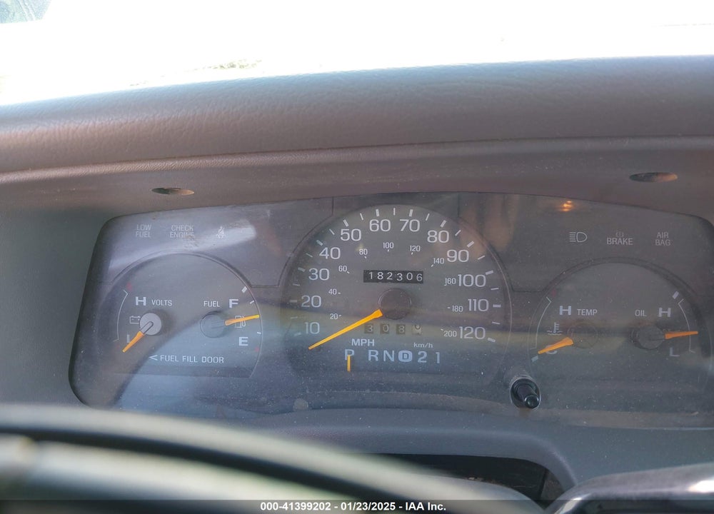 1996 MERCURY GRAND MARQUIS GS VIN: 2MELM74W4TX634098