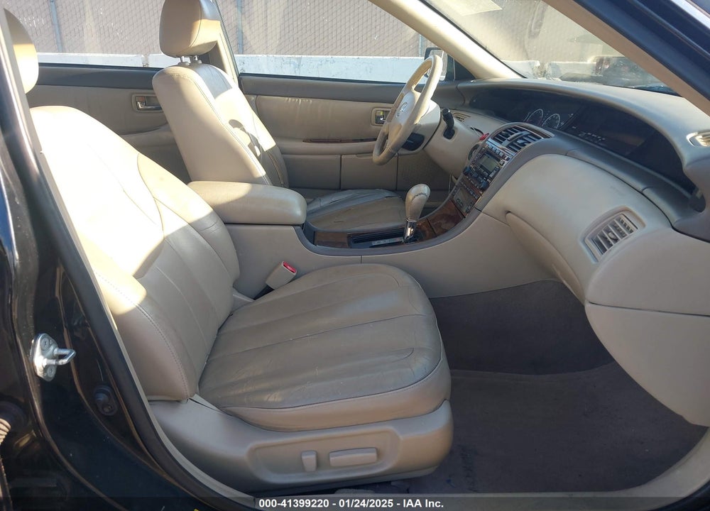 2002 TOYOTA AVALON XLS VIN: 4T1BF28B12U238195