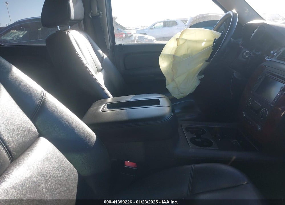 2007 CHEVROLET TAHOE LTZ VIN: 1GNFK13017R115886
