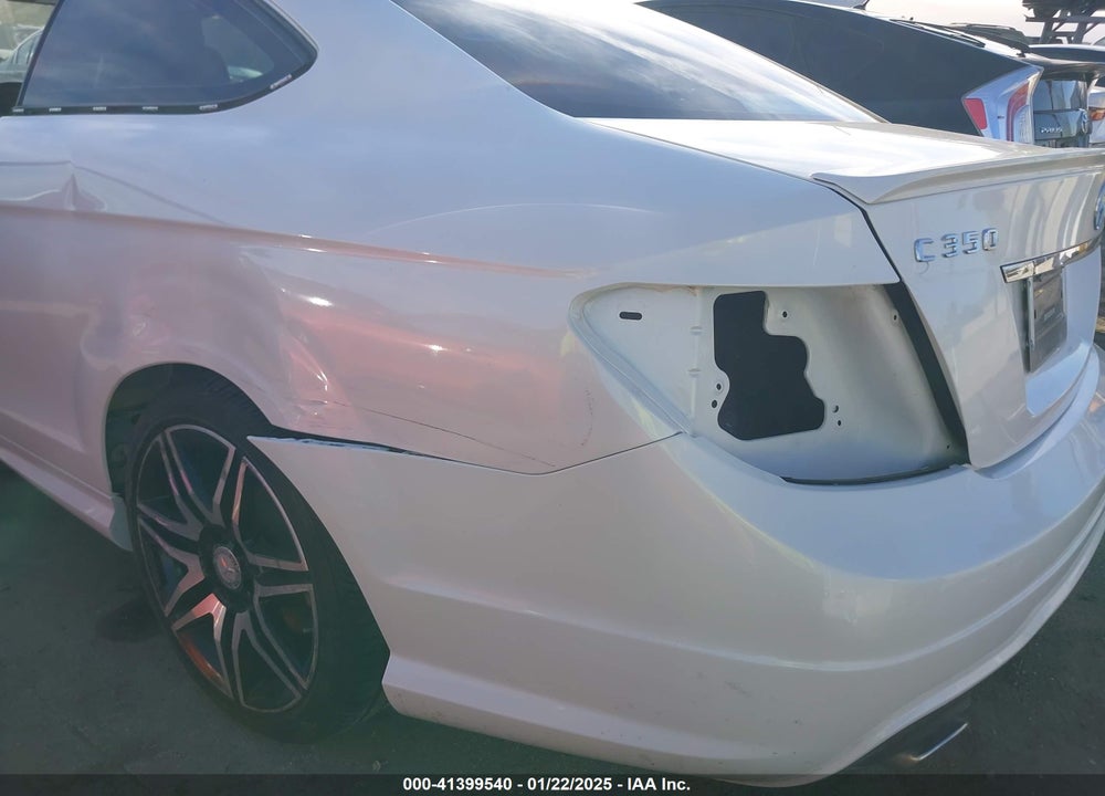 2015 MERCEDES-BENZ C 350 VIN: WDDGJ5HB8FG389152