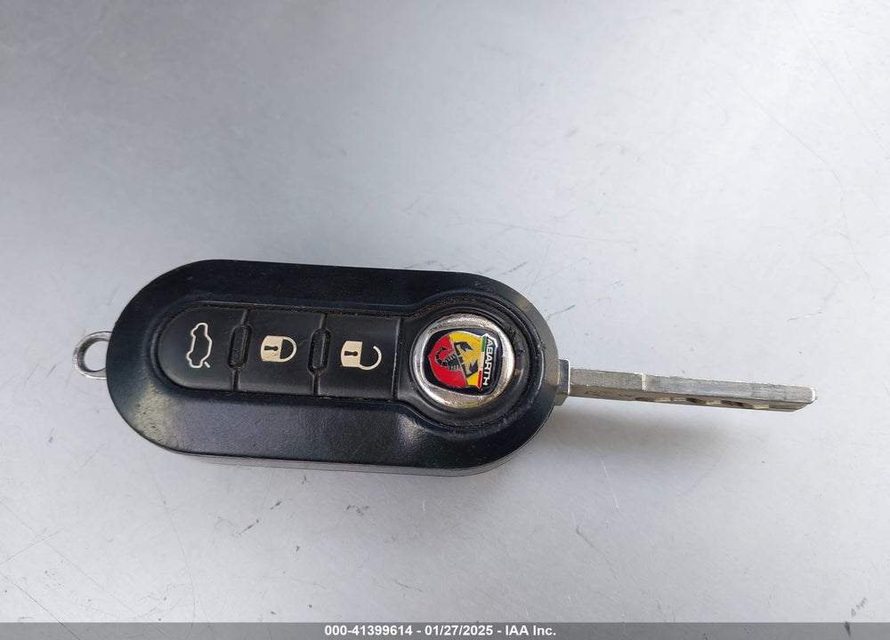 2016 FIAT 500 VIN: 3C3CFFFH8GT165503