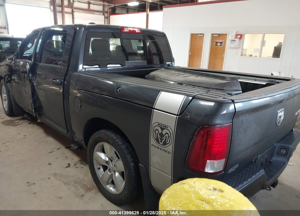 2017 RAM 1500 VIN: 1C6RR7MT8HS533229