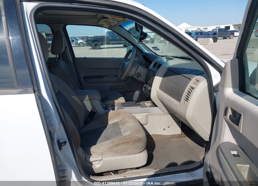 2008 FORD ESCAPE XLT VIN: 1FMCU03198KA86510