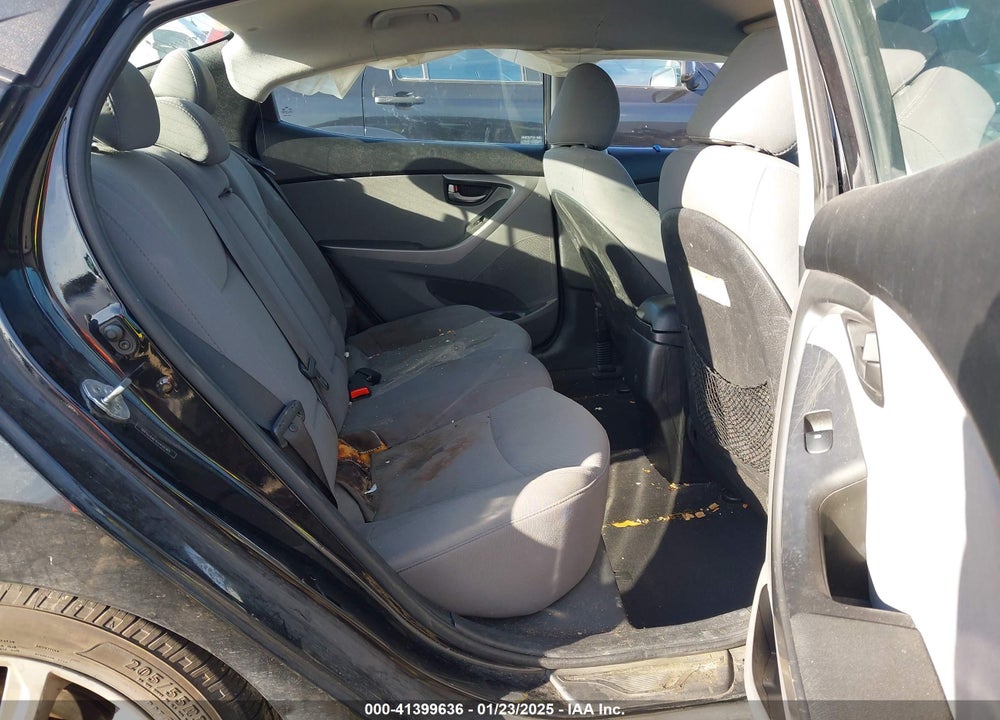 2014 HYUNDAI ELANTRA SE VIN: 5NPDH4AE1EH459365