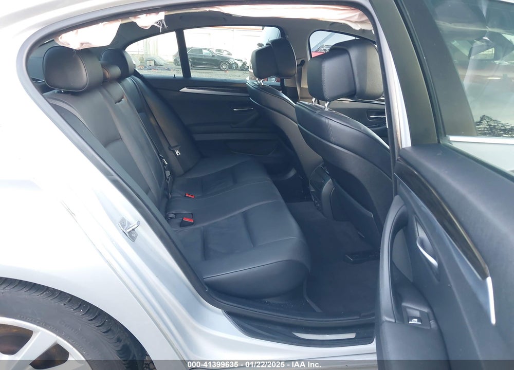 2013 BMW 528I VIN: WBAXH5C56DDW15613