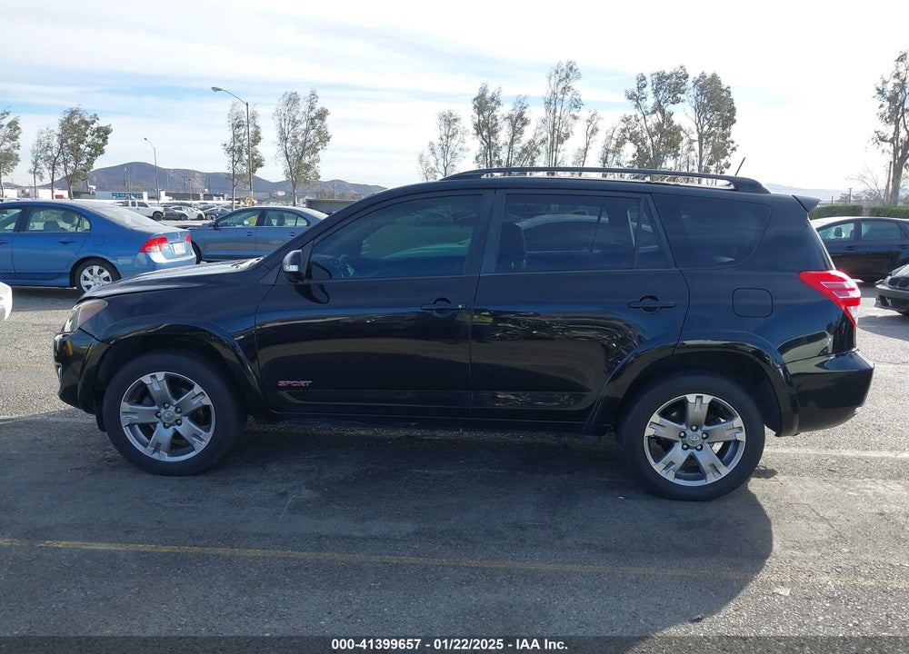 2009 TOYOTA RAV4 SPORT VIN: JTMBK32V095079182