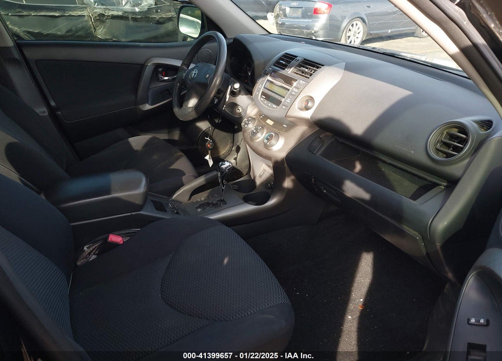 2009 TOYOTA RAV4 SPORT VIN: JTMBK32V095079182