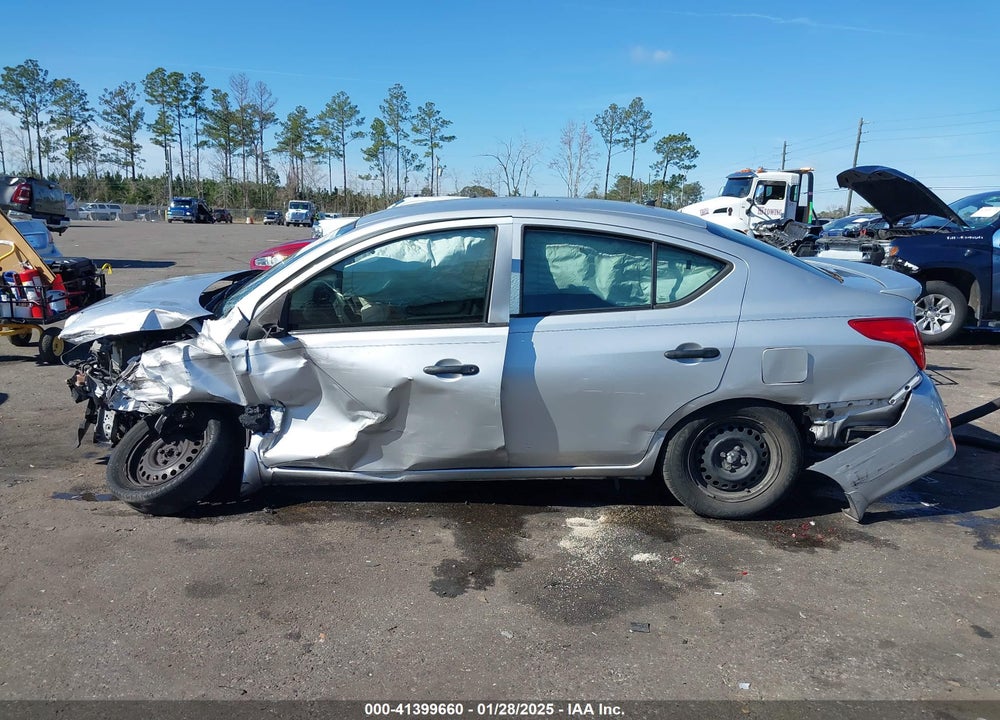 2015 NISSAN VERSA VIN: 3N1CN7AP6FL829818