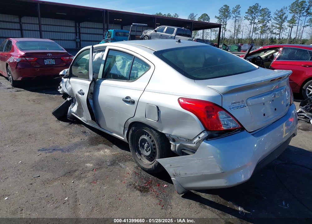 2015 NISSAN VERSA VIN: 3N1CN7AP6FL829818