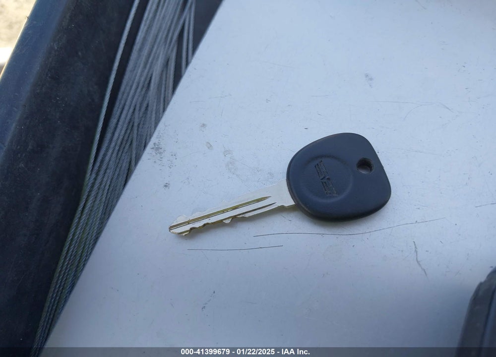 2002 SATURN S-SERIES SL2 VIN: 1G8ZK547X2Z181350