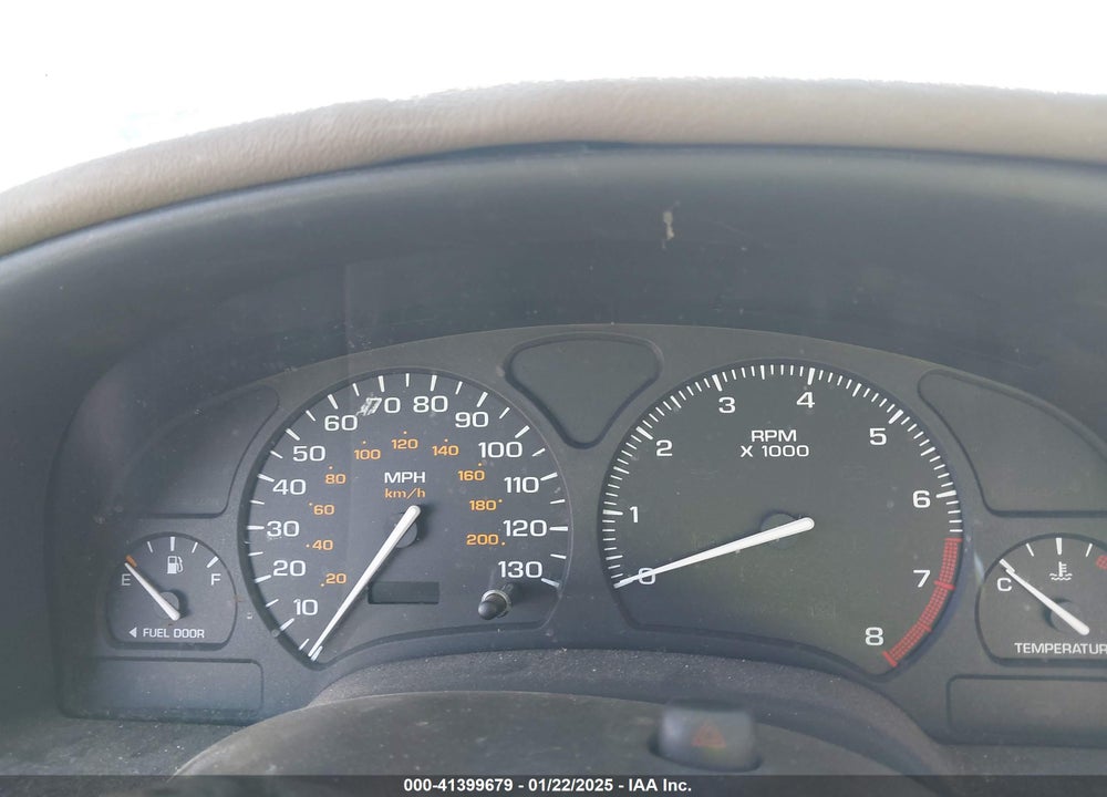2002 SATURN S-SERIES SL2 VIN: 1G8ZK547X2Z181350