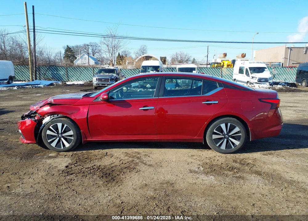 2021 NISSAN ALTIMA SV FWD VIN: 1N4BL4DV7MN418518