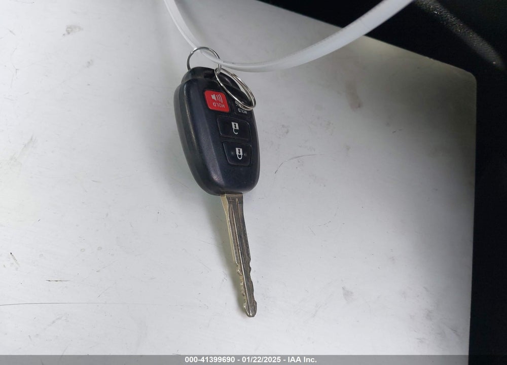 2018 TOYOTA COROLLA VIN: 2T1BURHE7JC021873