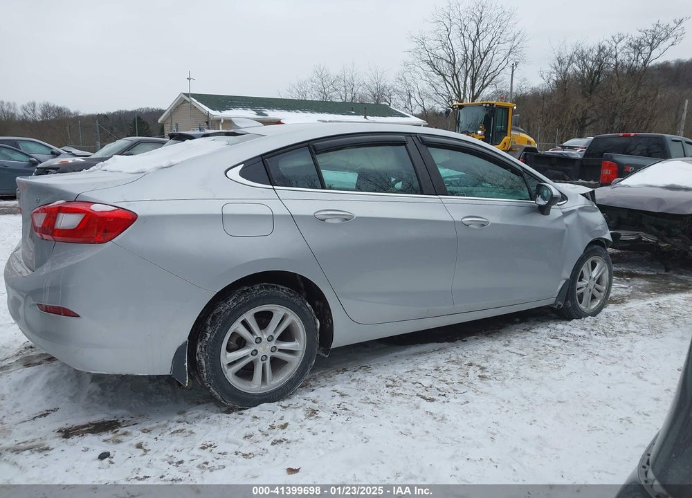 2017 CHEVROLET CRUZE VIN: 1G1BE5SM2H7138299