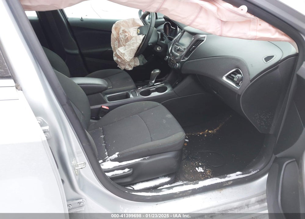 2017 CHEVROLET CRUZE VIN: 1G1BE5SM2H7138299