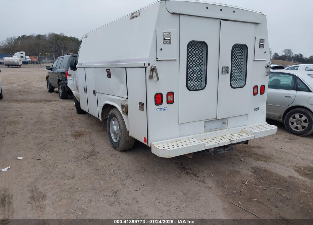 2013 FORD E-350 CUTAWAY VIN: 1FDWE3FL4DDA16324