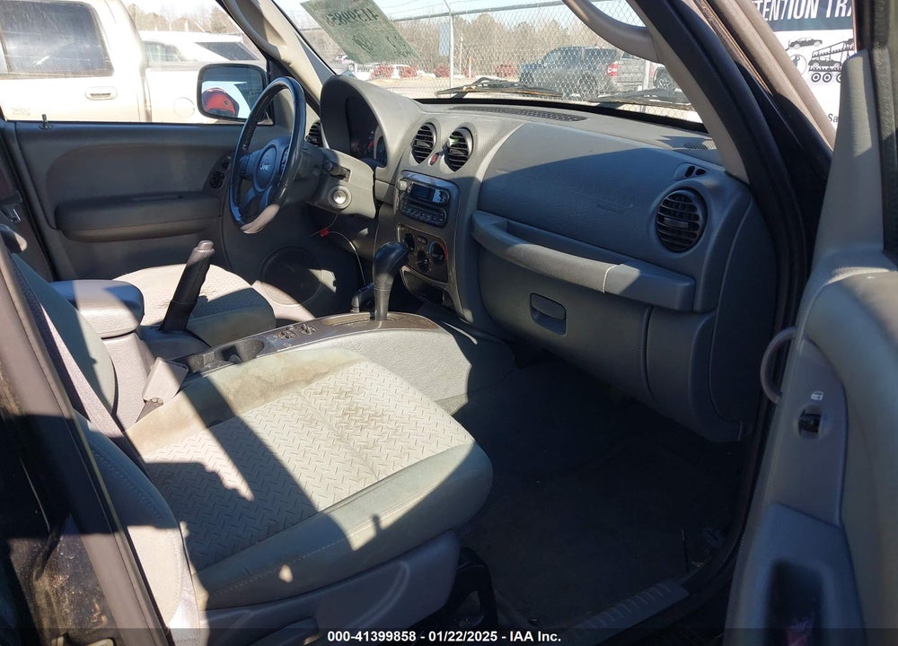 2005 JEEP LIBERTY RENEGADE VIN: 1J4GL38K75W552199