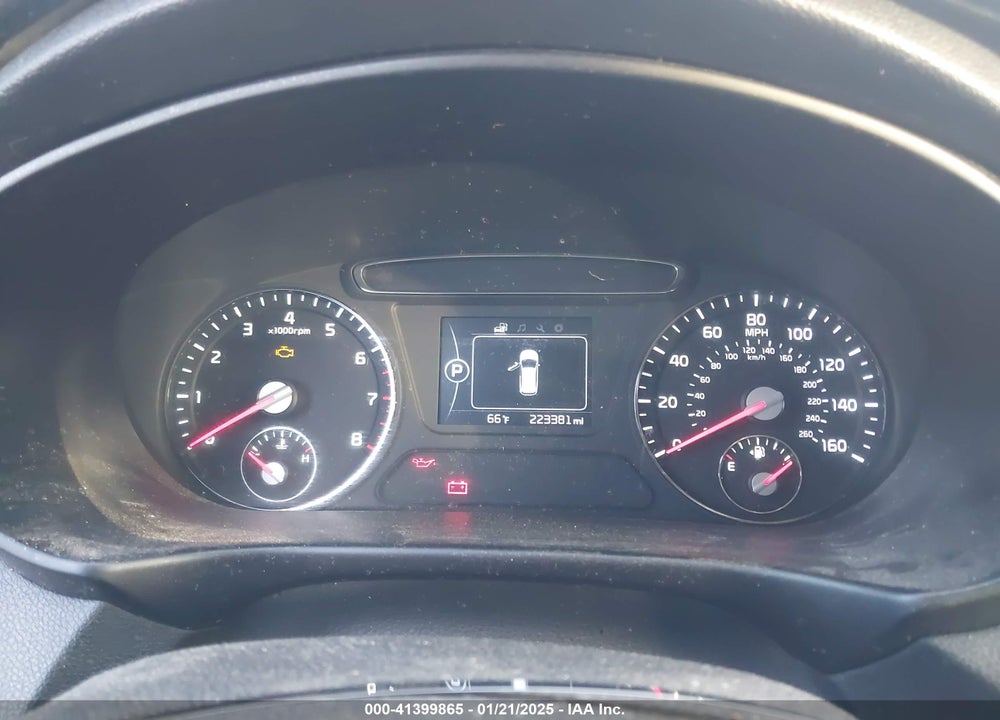 2016 KIA SORENTO 3.3L LX VIN: 5XYPG4A57GG152485