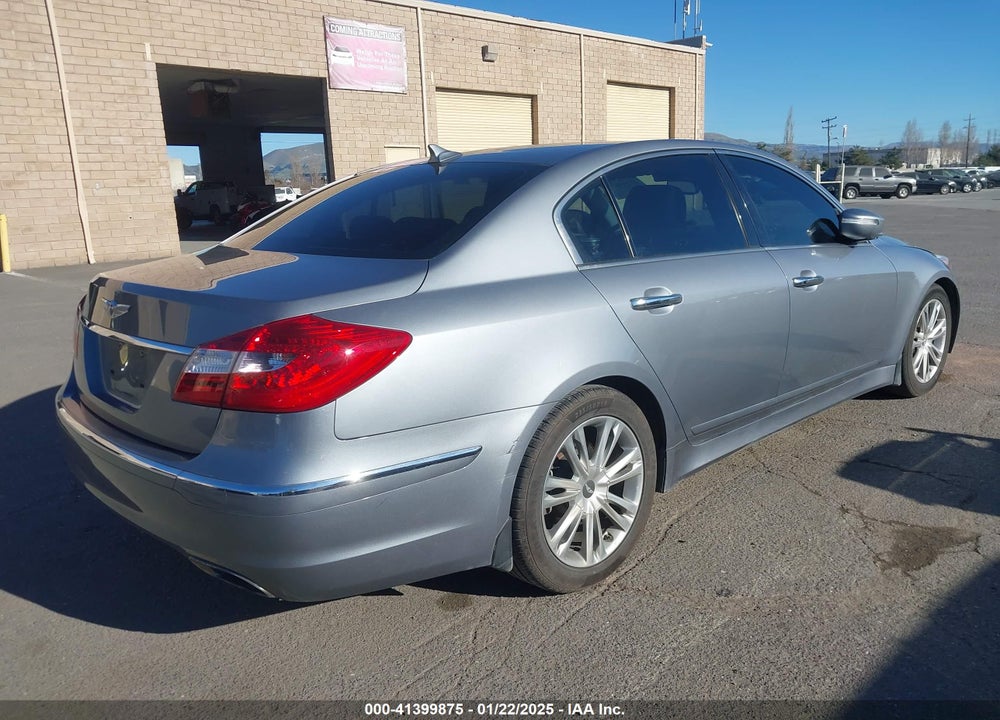 2014 HYUNDAI GENESIS VIN: KMHGC4DD0EU264373